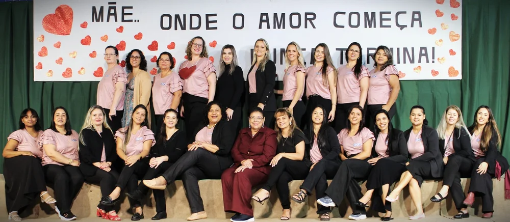 Uma Noite de Emoções: Nossa Homenagem ao Dia das Mães