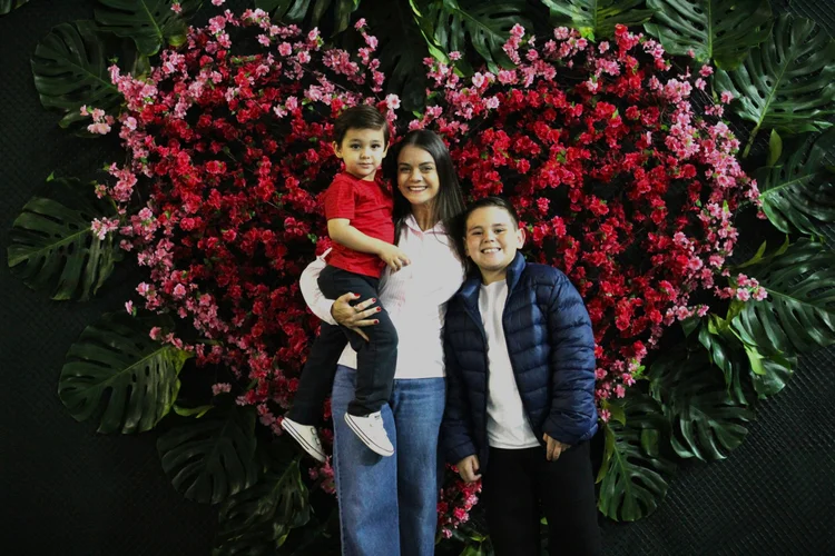 Uma Noite de Emoções: Nossa Homenagem ao Dia das Mães